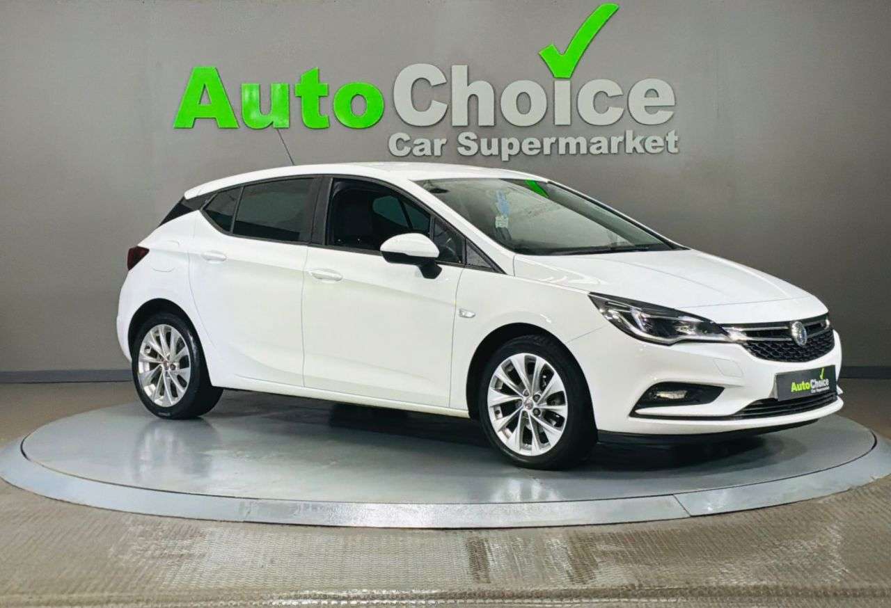 A 2019 VAUXHALL ASTRA 1.0i Turbo ecoTEC Tech Line Nav Hatchback 5dr Petrol Manual Euro 6 (s/s) (1 A 2019 VAUXHALL ASTRA 1.0i Turbo ecoTEC Tech Line Nav Hatchback 5dr Petrol Manual Euro 6 (s/s) (1
