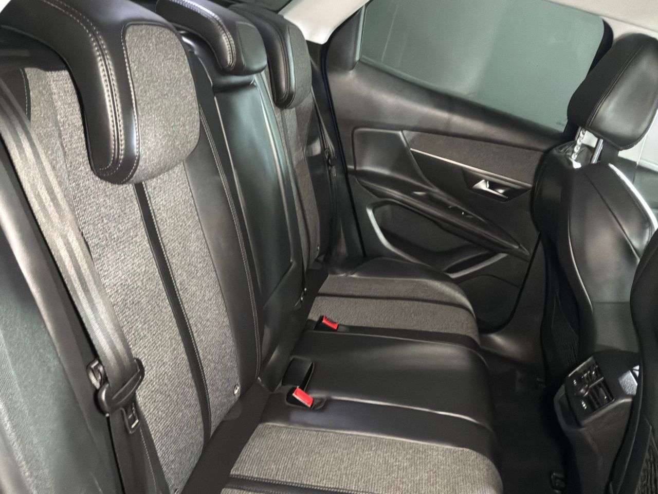 2018 PEUGEOT 3008 2018 PEUGEOT 3008