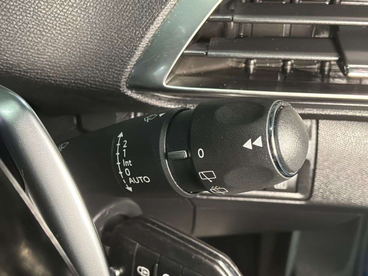 2018 PEUGEOT 3008 2018 PEUGEOT 3008