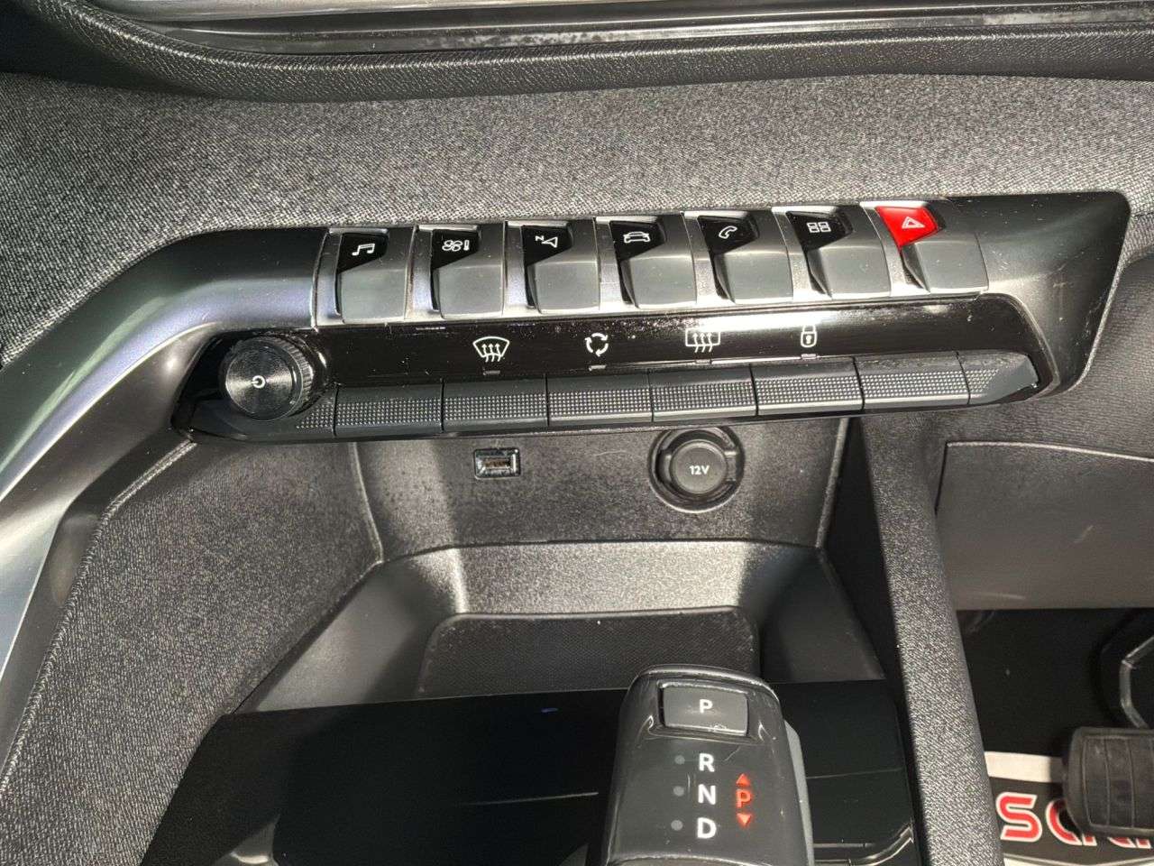 2018 PEUGEOT 3008 2018 PEUGEOT 3008