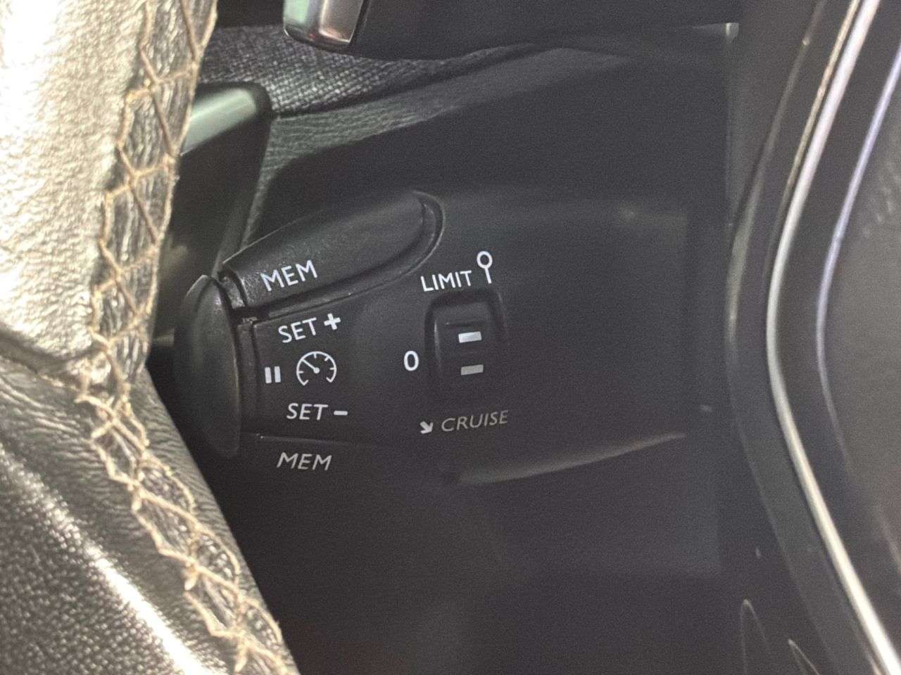 2018 PEUGEOT 3008 2018 PEUGEOT 3008