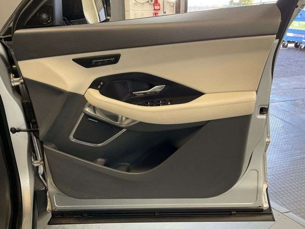 2018 JAGUAR E-PACE 2018 JAGUAR E-PACE