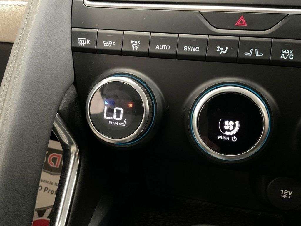 2018 JAGUAR E-PACE 2018 JAGUAR E-PACE