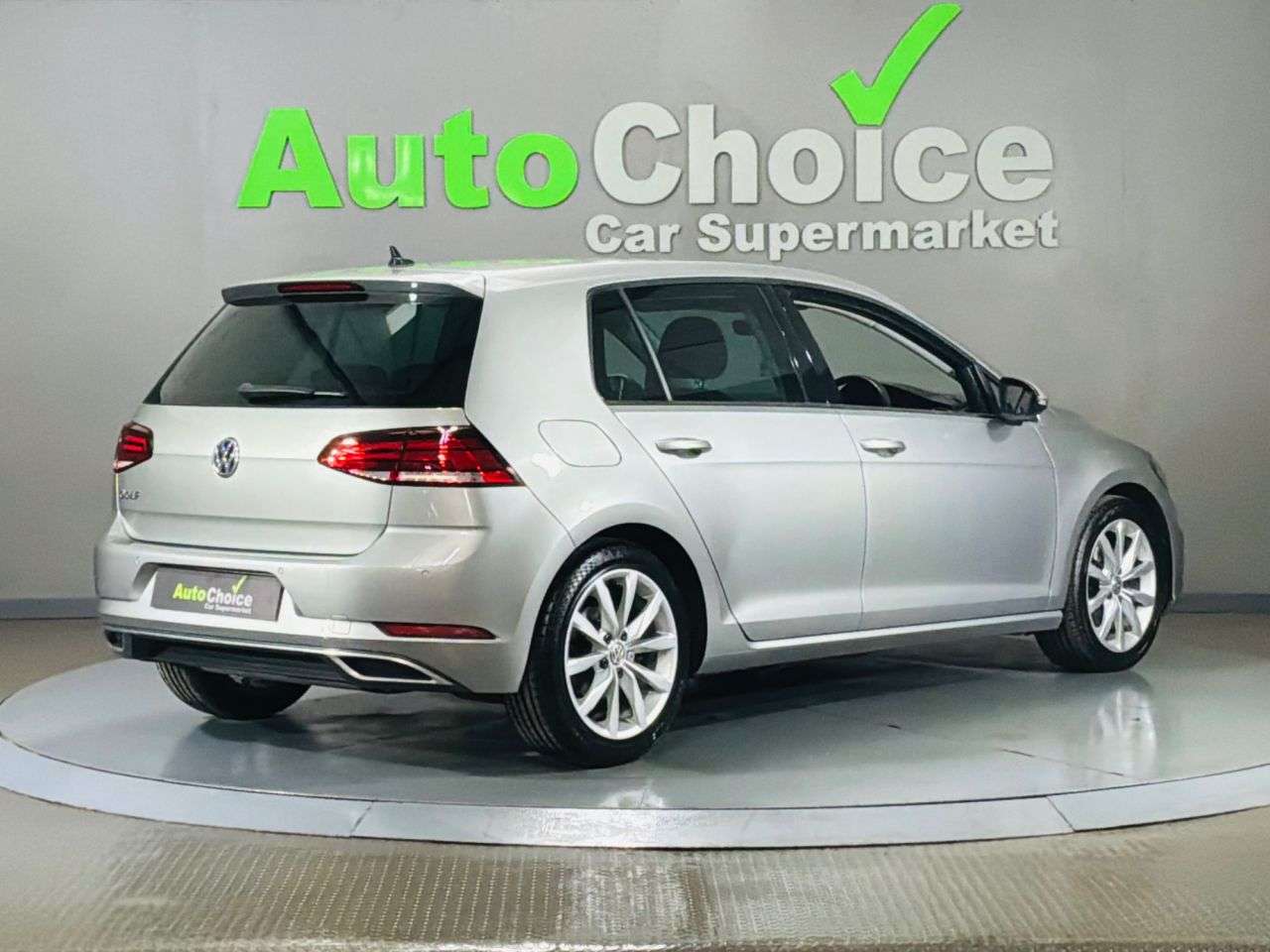 2019 VOLKSWAGEN GOLF 2019 VOLKSWAGEN GOLF