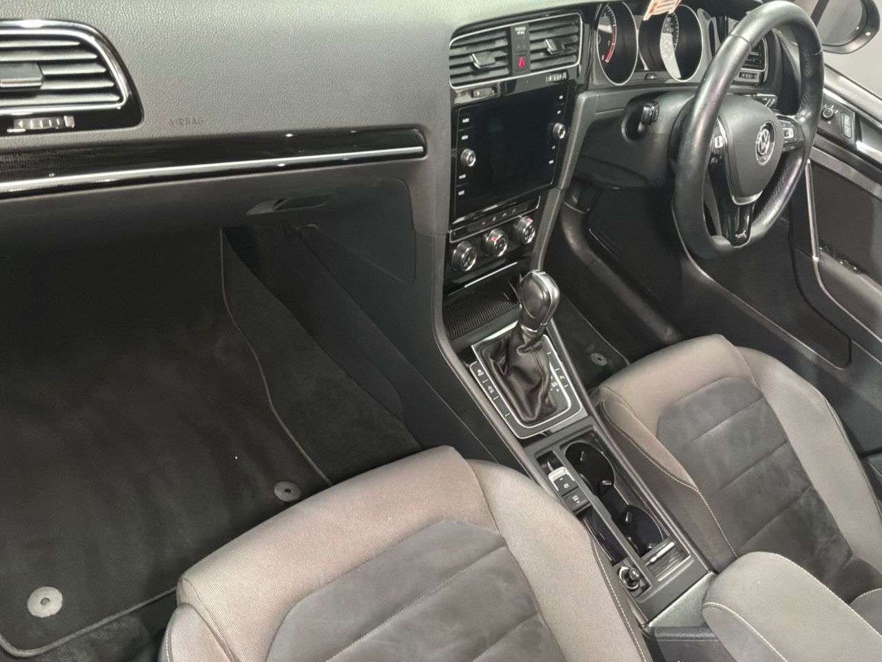 2019 VOLKSWAGEN GOLF 2019 VOLKSWAGEN GOLF