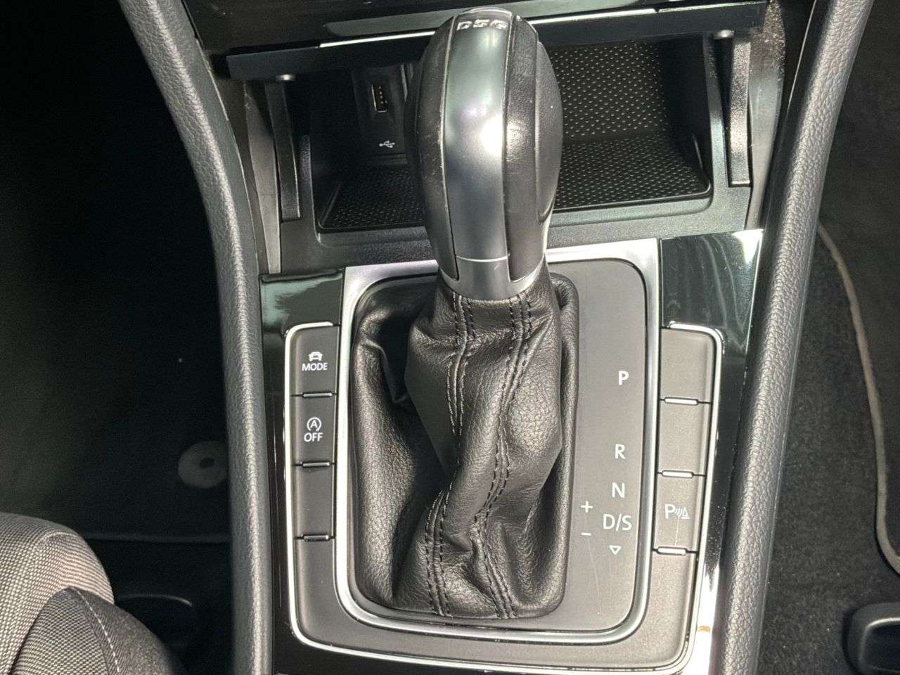 2019 VOLKSWAGEN GOLF 2019 VOLKSWAGEN GOLF