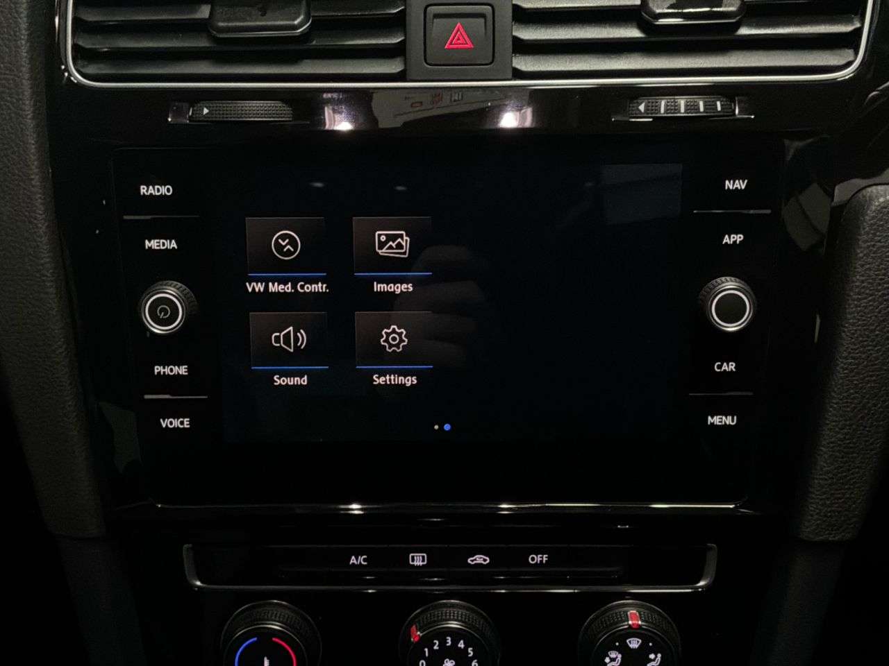 2019 VOLKSWAGEN GOLF 2019 VOLKSWAGEN GOLF