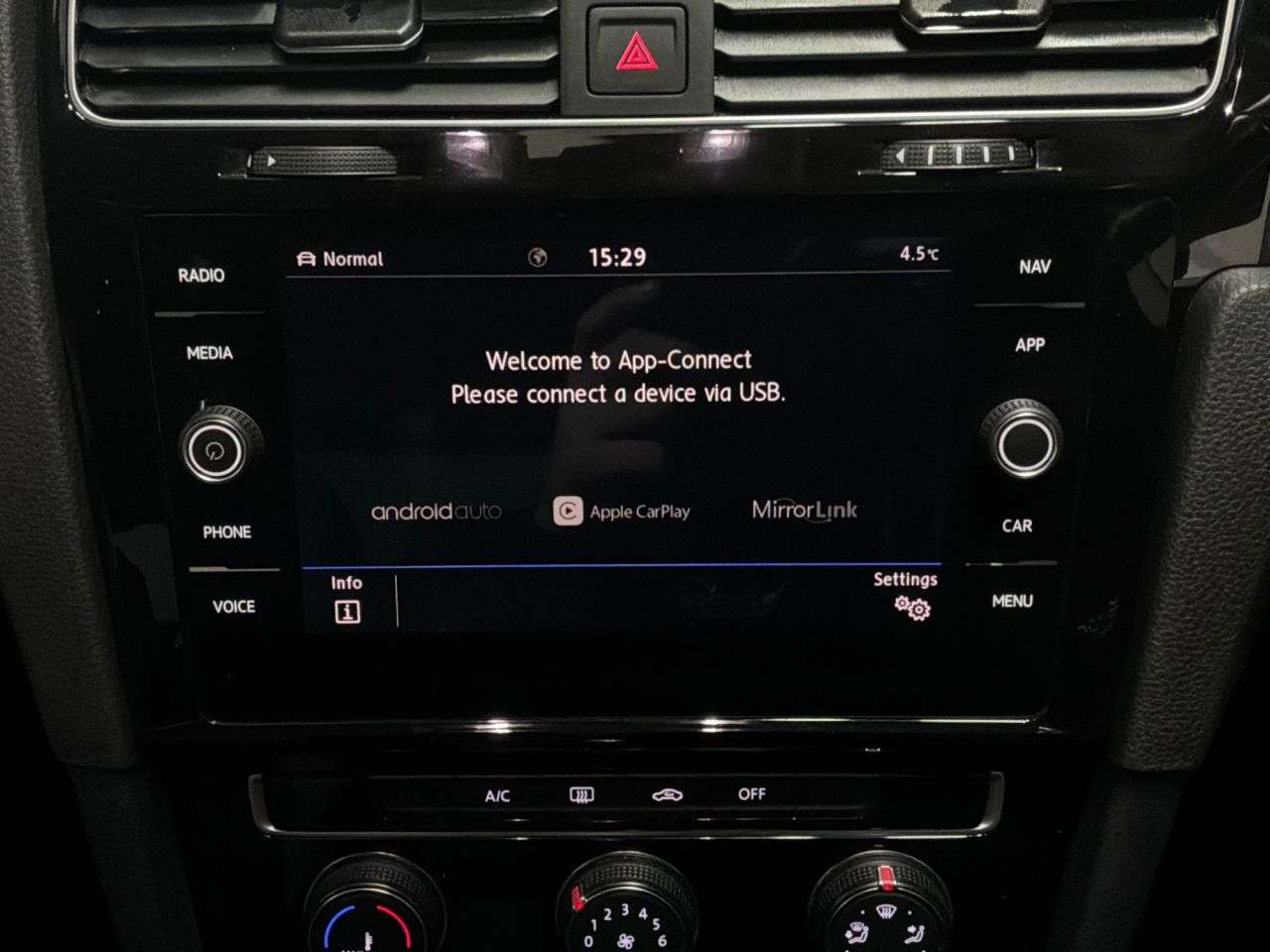 2019 VOLKSWAGEN GOLF 2019 VOLKSWAGEN GOLF