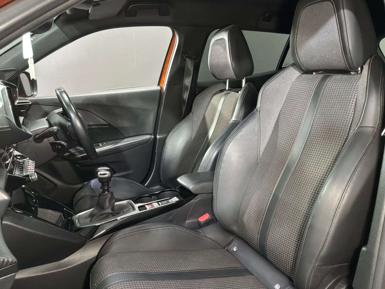 2021 PEUGEOT 2008 2021 PEUGEOT 2008