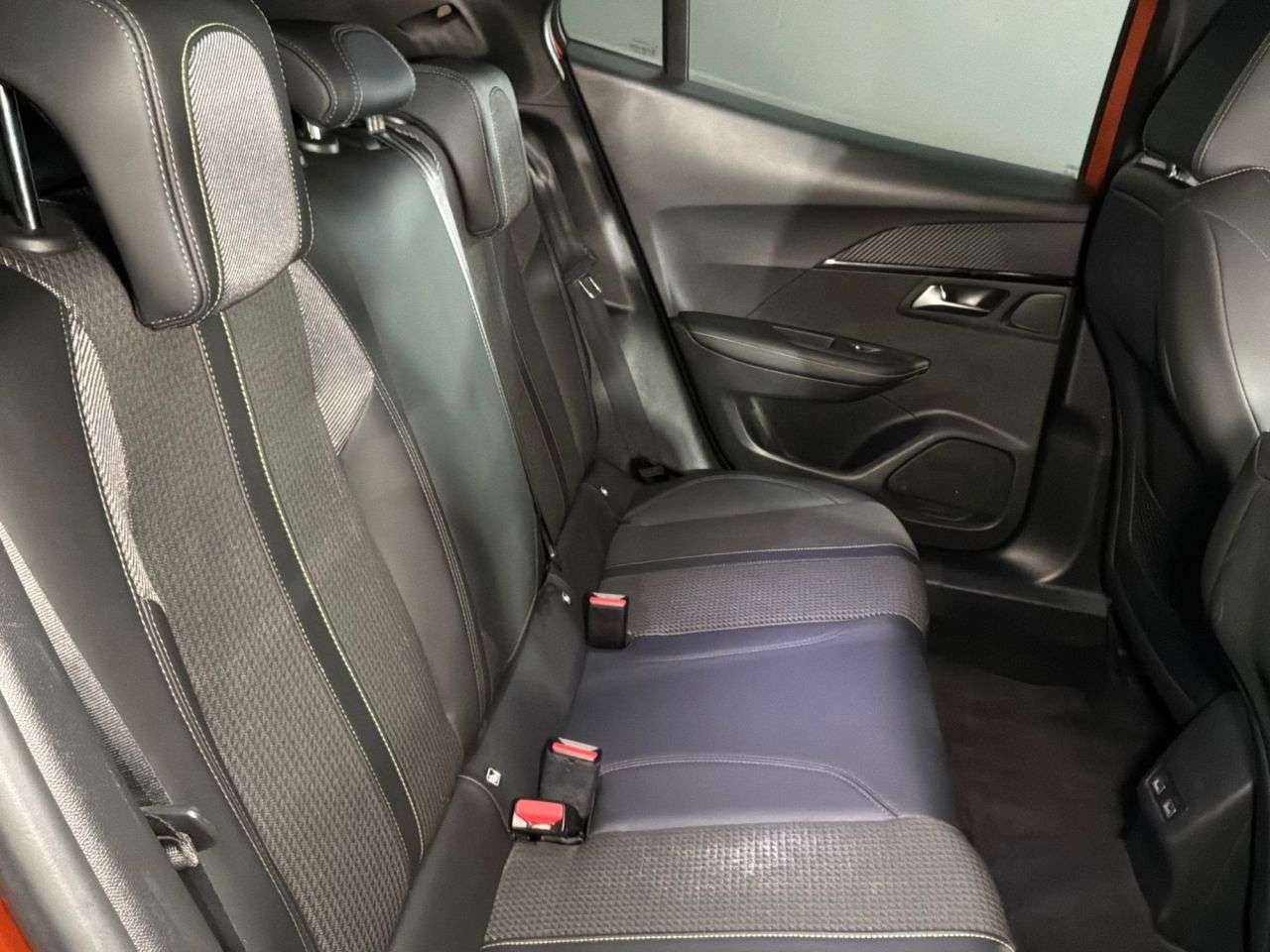 2021 PEUGEOT 2008 2021 PEUGEOT 2008