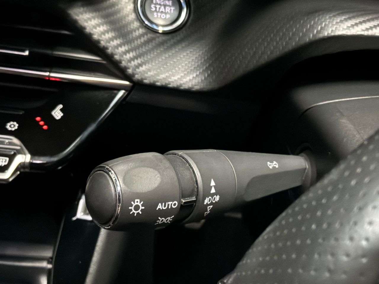 2021 PEUGEOT 2008 2021 PEUGEOT 2008