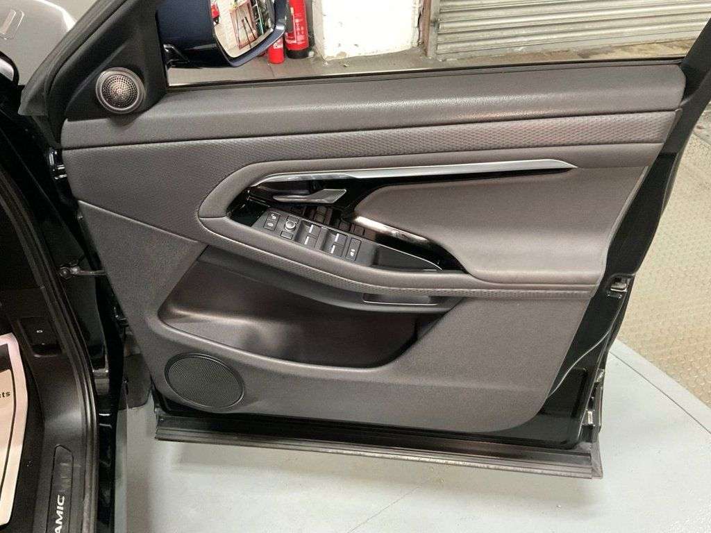 2020 LAND ROVER RANGE ROVER EVOQUE 2020 LAND ROVER RANGE ROVER EVOQUE