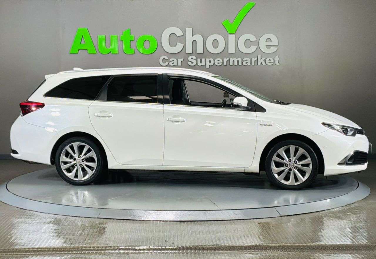 2015 TOYOTA AURIS 2015 TOYOTA AURIS