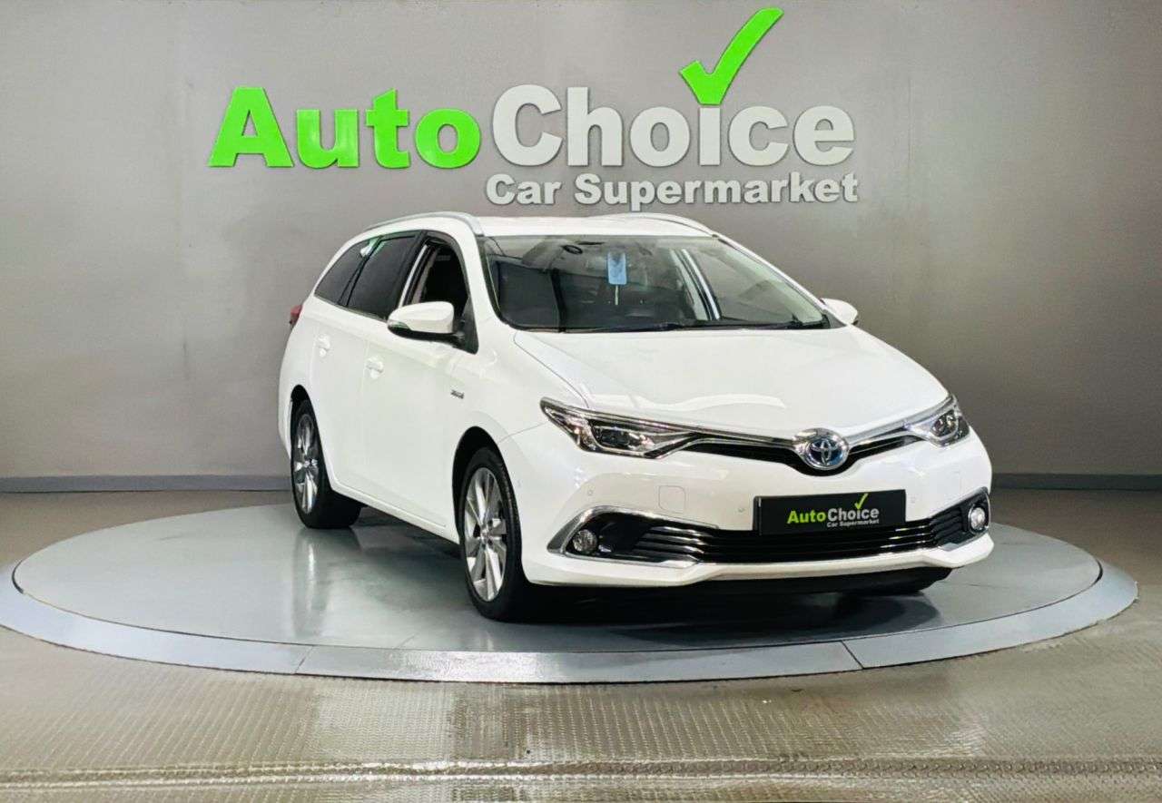 A 2015 TOYOTA AURIS 1.8 VVT-h Excel Touring Sports 5dr Petrol Hybrid CVT Euro 6 (s/s) (136 ps) A 2015 TOYOTA AURIS 1.8 VVT-h Excel Touring Sports 5dr Petrol Hybrid CVT Euro 6 (s/s) (136 ps)