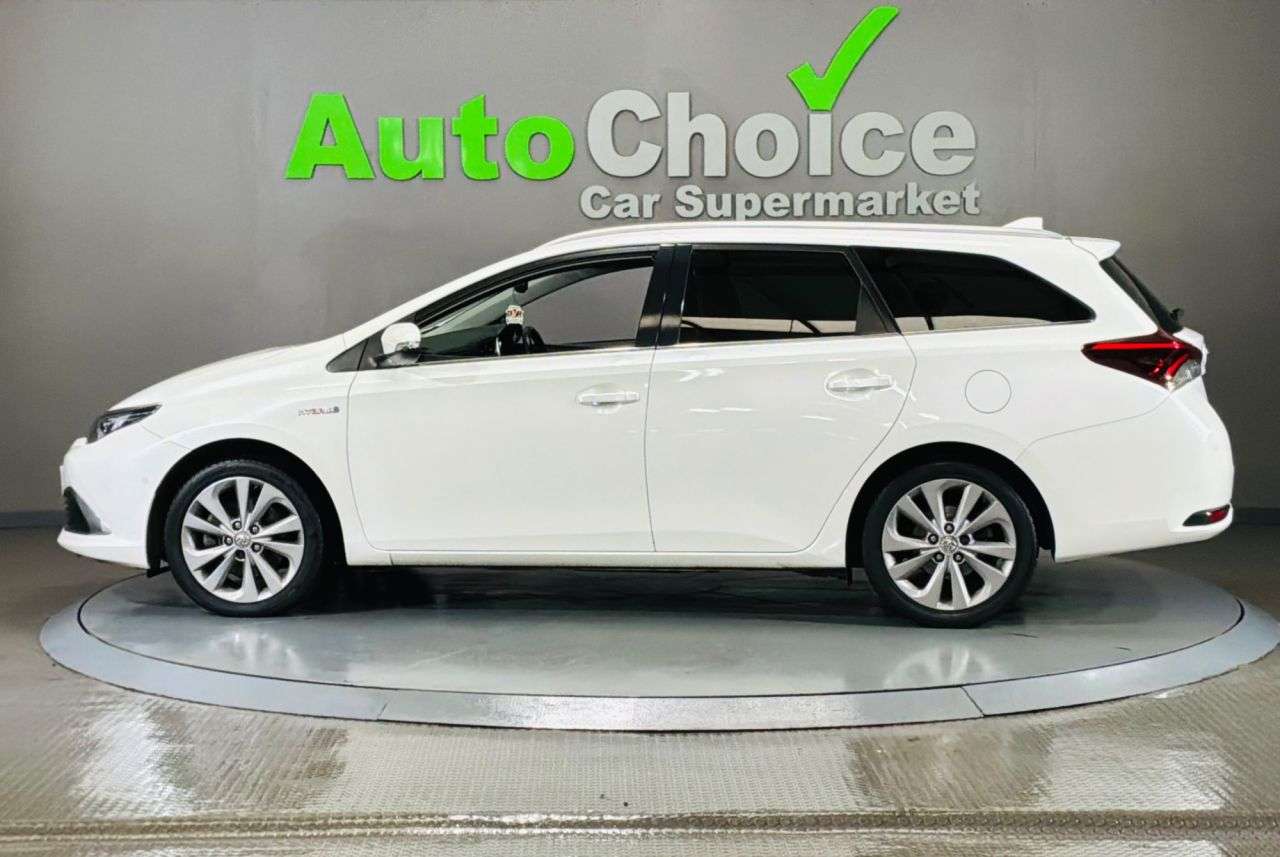 2015 TOYOTA AURIS 2015 TOYOTA AURIS