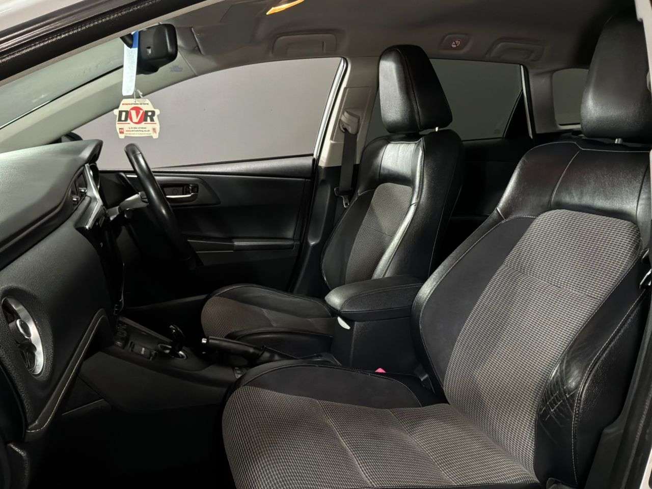 2015 TOYOTA AURIS 2015 TOYOTA AURIS