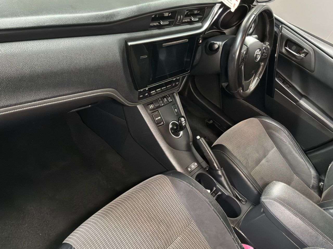 2015 TOYOTA AURIS 2015 TOYOTA AURIS