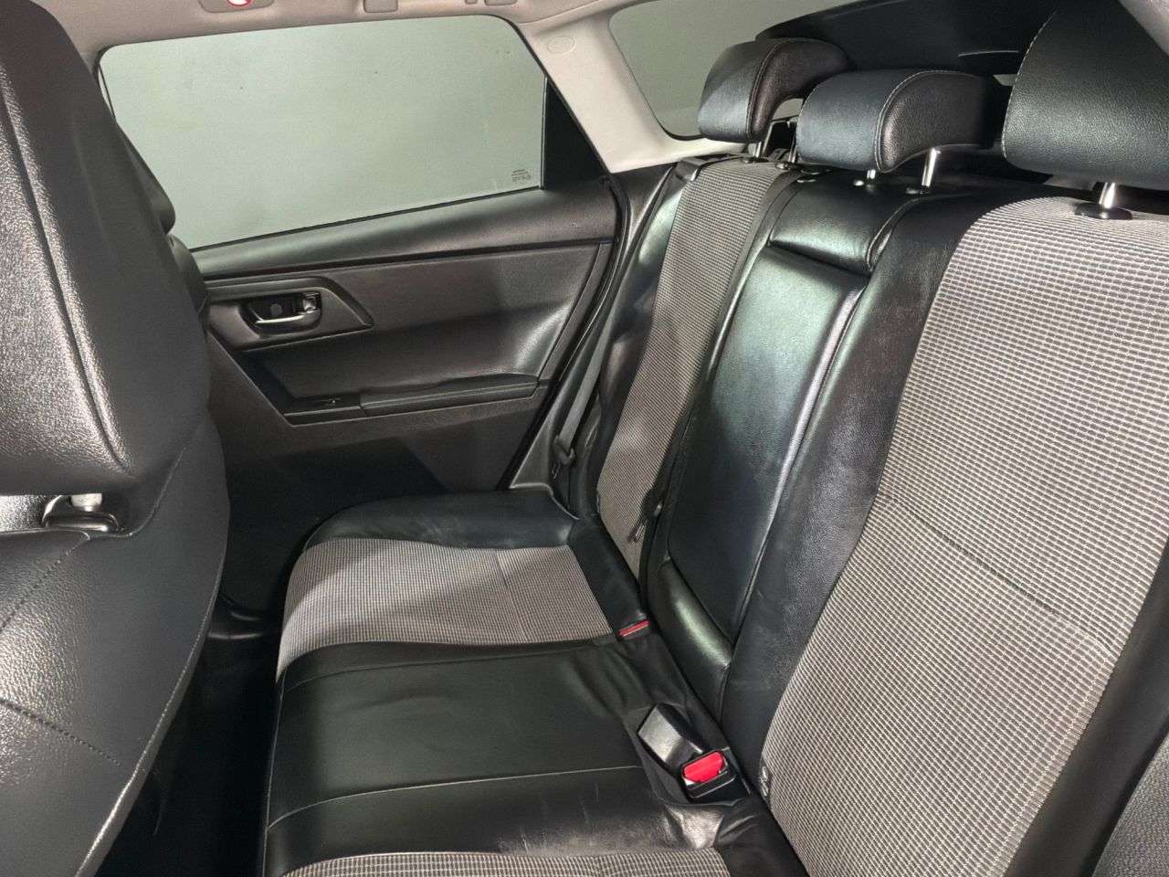 2015 TOYOTA AURIS 2015 TOYOTA AURIS