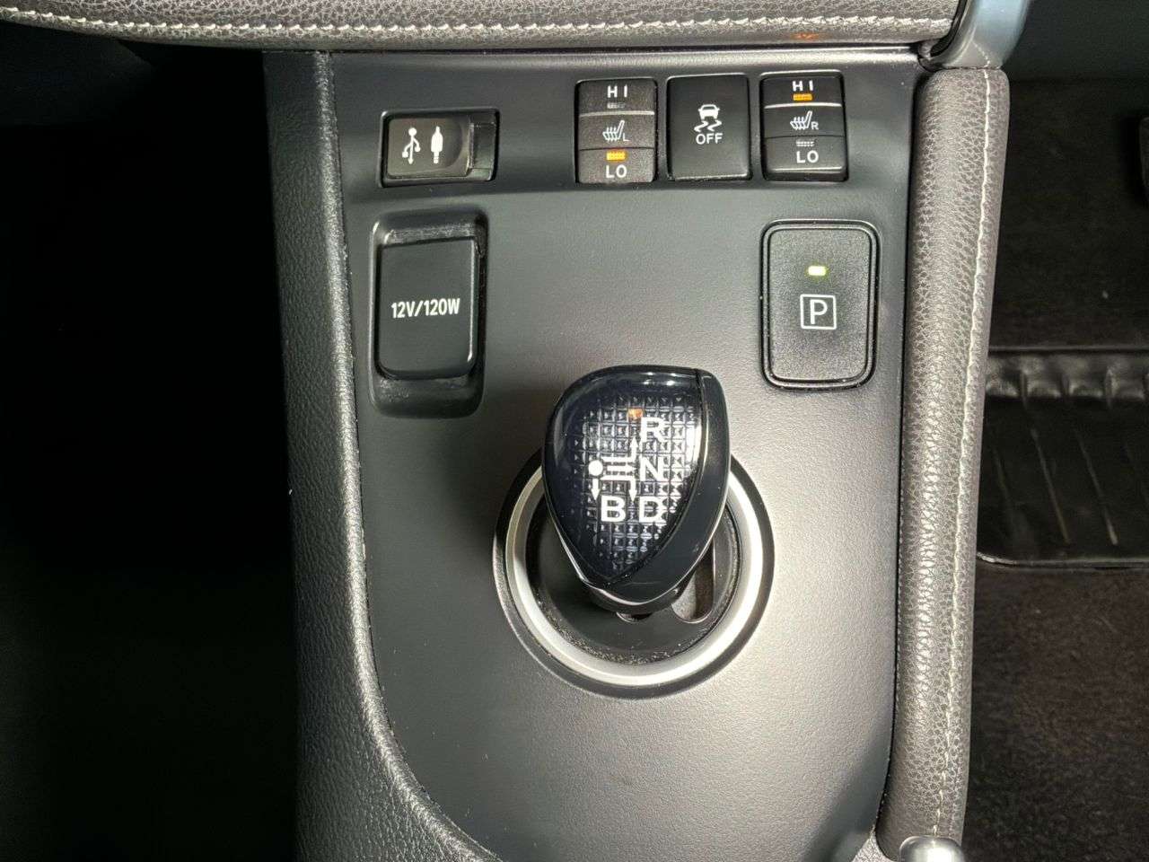 2015 TOYOTA AURIS 2015 TOYOTA AURIS