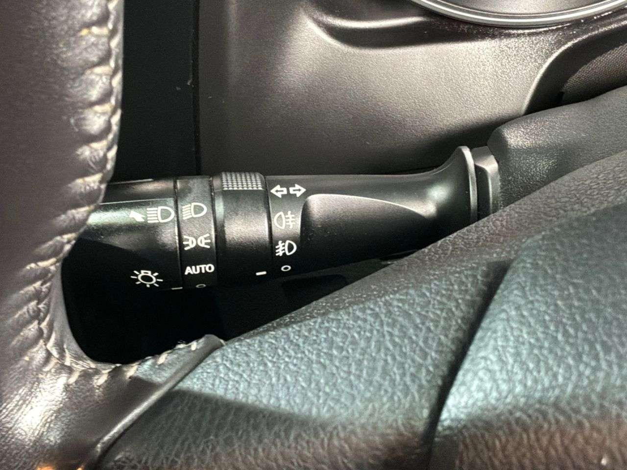 2015 TOYOTA AURIS 2015 TOYOTA AURIS