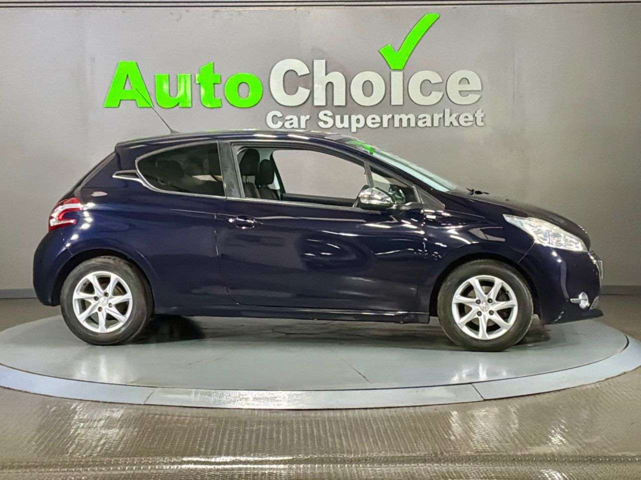 2014 PEUGEOT 208 2014 PEUGEOT 208