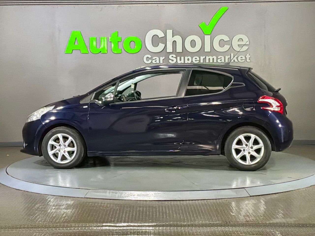 2014 PEUGEOT 208 2014 PEUGEOT 208