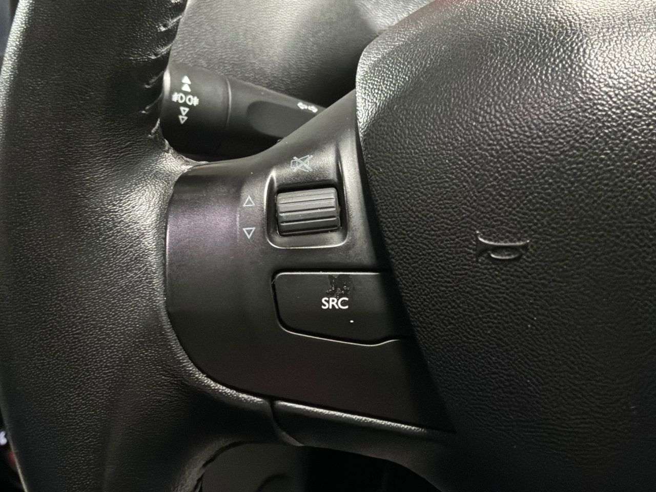 2014 PEUGEOT 208 2014 PEUGEOT 208