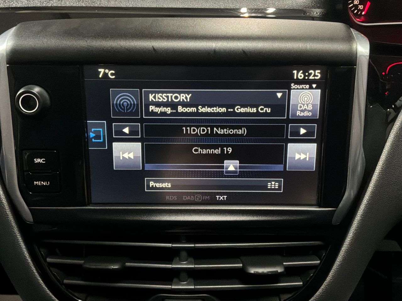 2014 PEUGEOT 208 2014 PEUGEOT 208