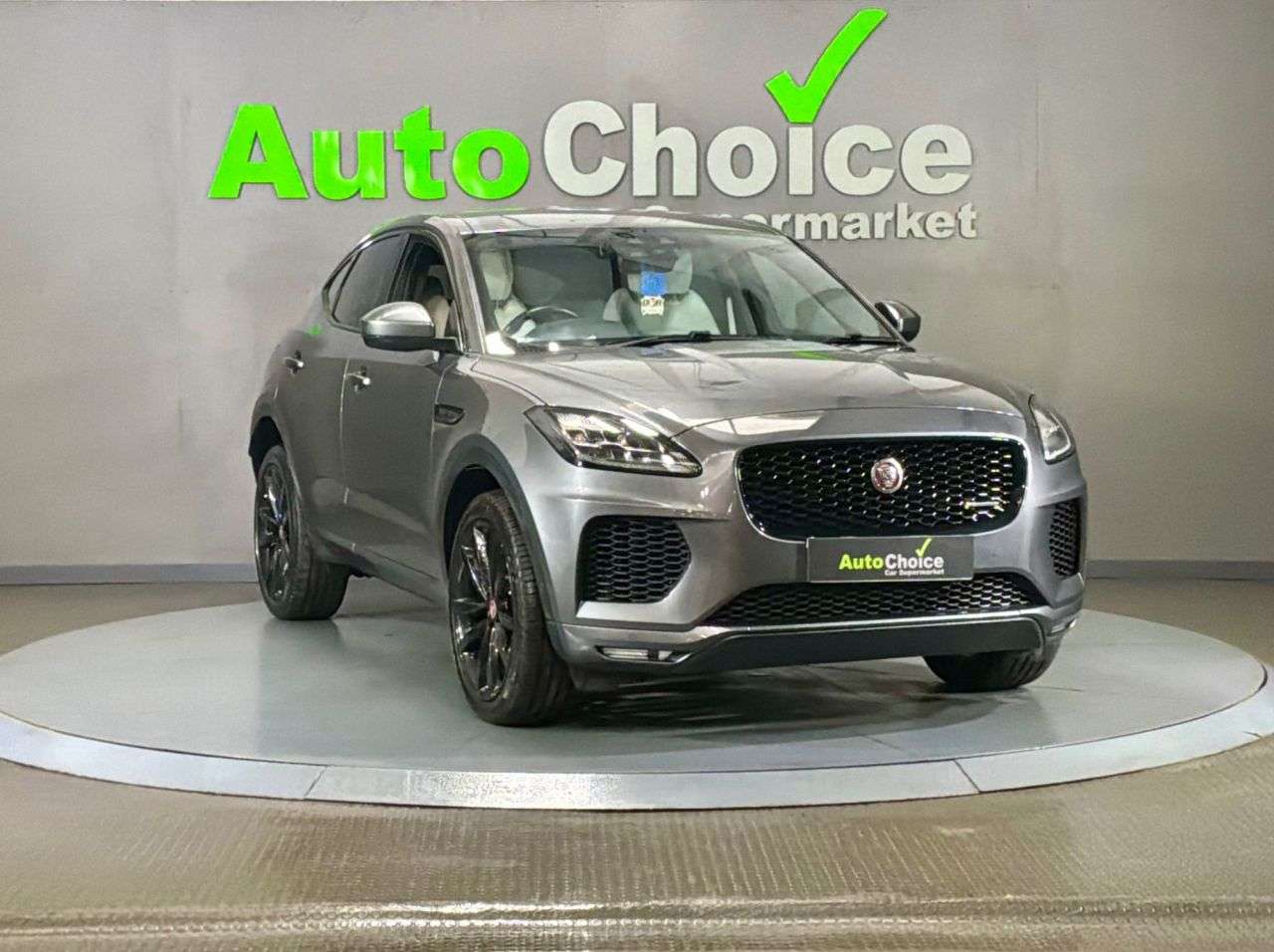 A 2019 JAGUAR E-PACE 2.0 D180 R-Dynamic SE SUV 5dr Diesel Auto AWD Euro 6 (s/s) (180 ps) *Amazin A 2019 JAGUAR E-PACE 2.0 D180 R-Dynamic SE SUV 5dr Diesel Auto AWD Euro 6 (s/s) (180 ps) *Amazin