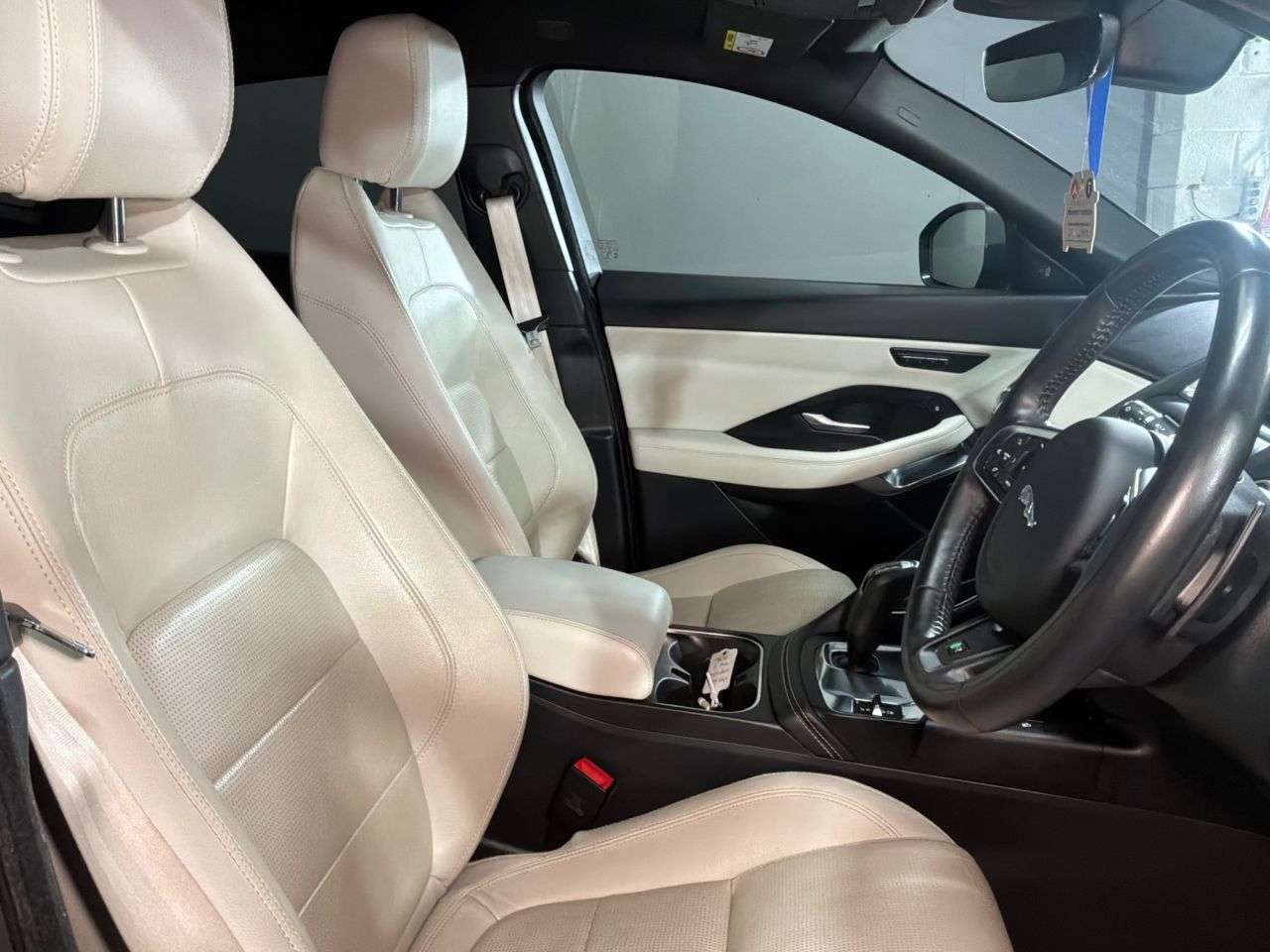 2019 JAGUAR E-PACE 2019 JAGUAR E-PACE