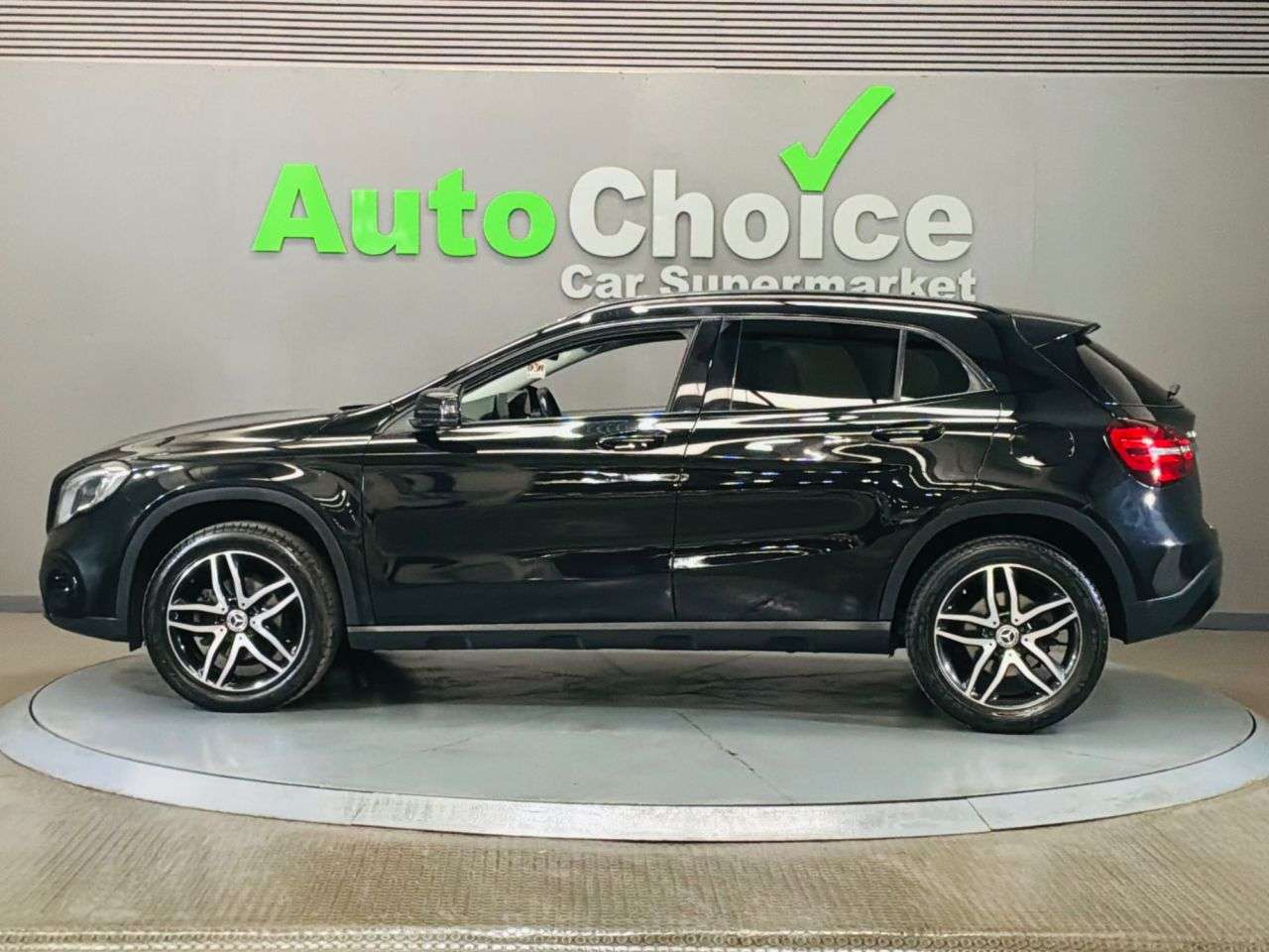 2019 MERCEDES-BENZ 180 2019 MERCEDES-BENZ 180