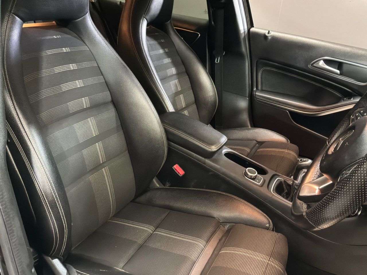 2019 MERCEDES-BENZ 180 2019 MERCEDES-BENZ 180