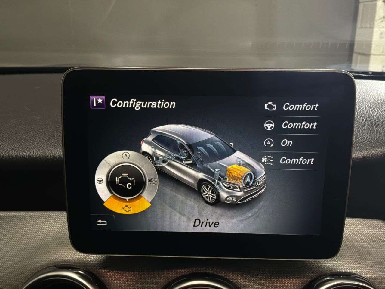 2019 MERCEDES-BENZ 180 2019 MERCEDES-BENZ 180