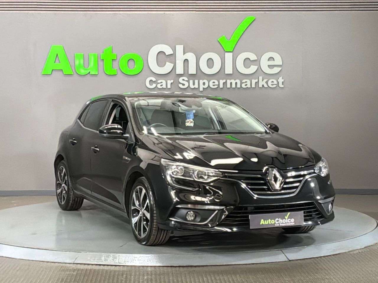 A 2019 RENAULT MEGANE 1.3 TCe Iconic Hatchback 5dr Petrol Manual Euro 6 (s/s) (140 ps) *Amazing F A 2019 RENAULT MEGANE 1.3 TCe Iconic Hatchback 5dr Petrol Manual Euro 6 (s/s) (140 ps) *Amazing F