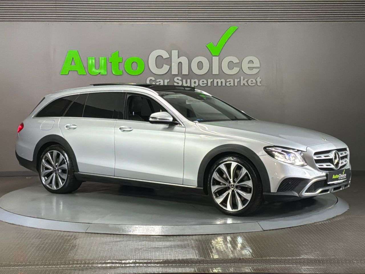 A 2018 MERCEDES-BENZ E-CLASS 3.0 E350d V6 All-Terrain Edition Estate 5dr Diesel G-Tronic+ 4MATIC Euro 6 A 2018 MERCEDES-BENZ E-CLASS 3.0 E350d V6 All-Terrain Edition Estate 5dr Diesel G-Tronic+ 4MATIC Euro 6