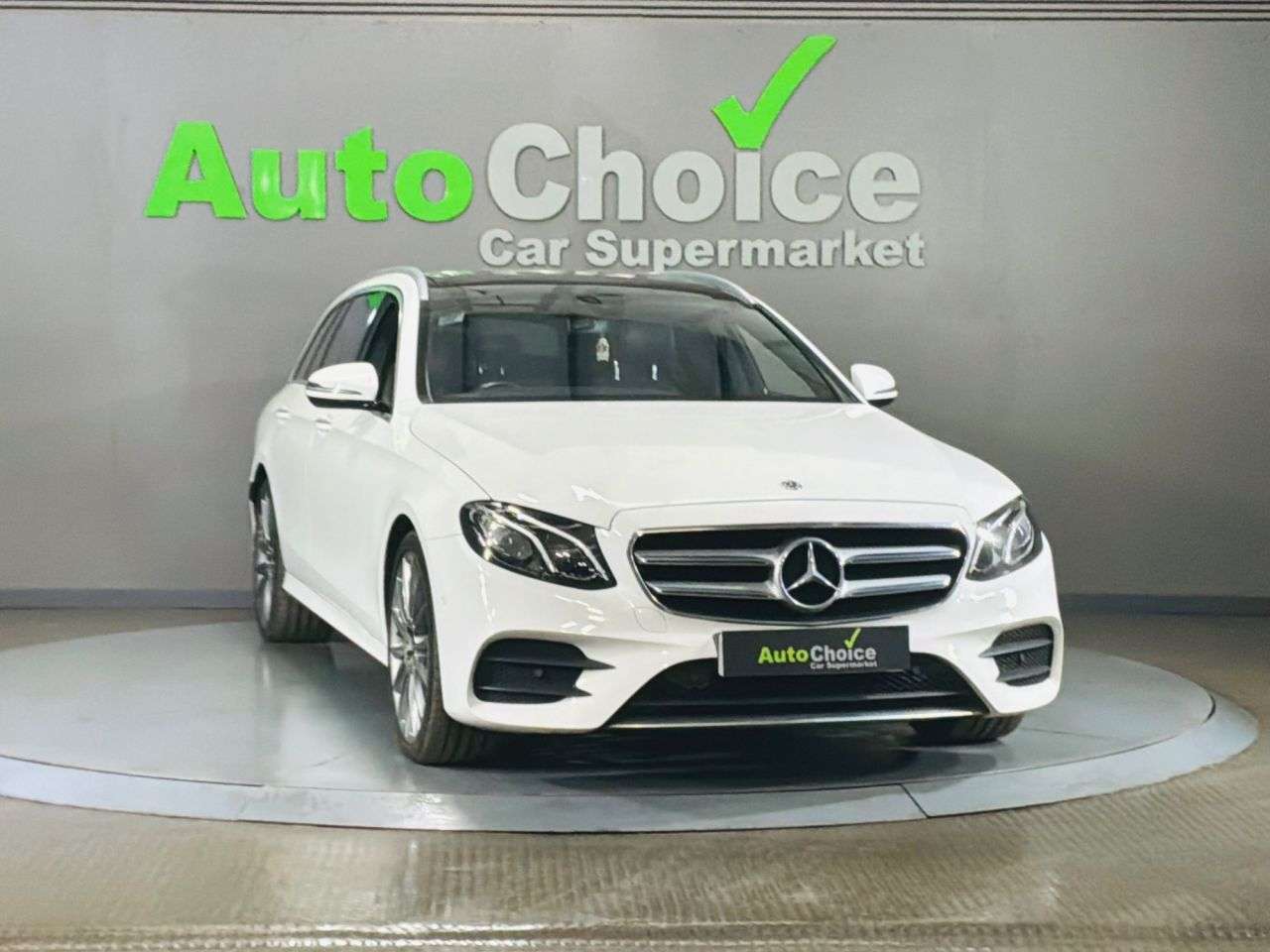 A 2018 MERCEDES-BENZ E-CLASS 2.0 E220d AMG Line (Premium Plus) Estate 5dr Diesel G-Tronic+ Euro 6 (s/s) A 2018 MERCEDES-BENZ E-CLASS 2.0 E220d AMG Line (Premium Plus) Estate 5dr Diesel G-Tronic+ Euro 6 (s/s)