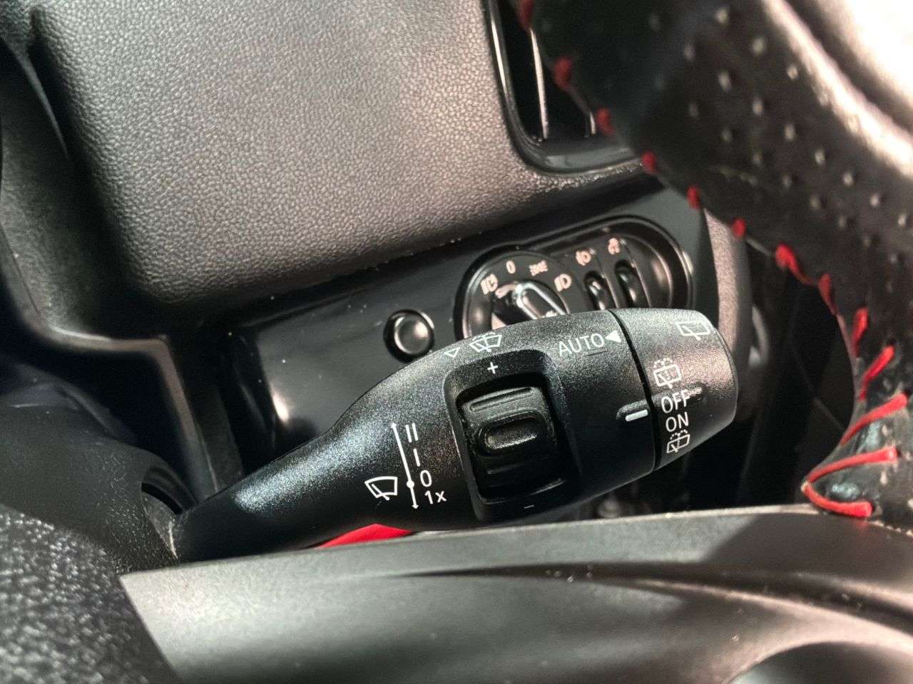 2019 MINI MINI COUNTRYMAN 2019 MINI MINI COUNTRYMAN