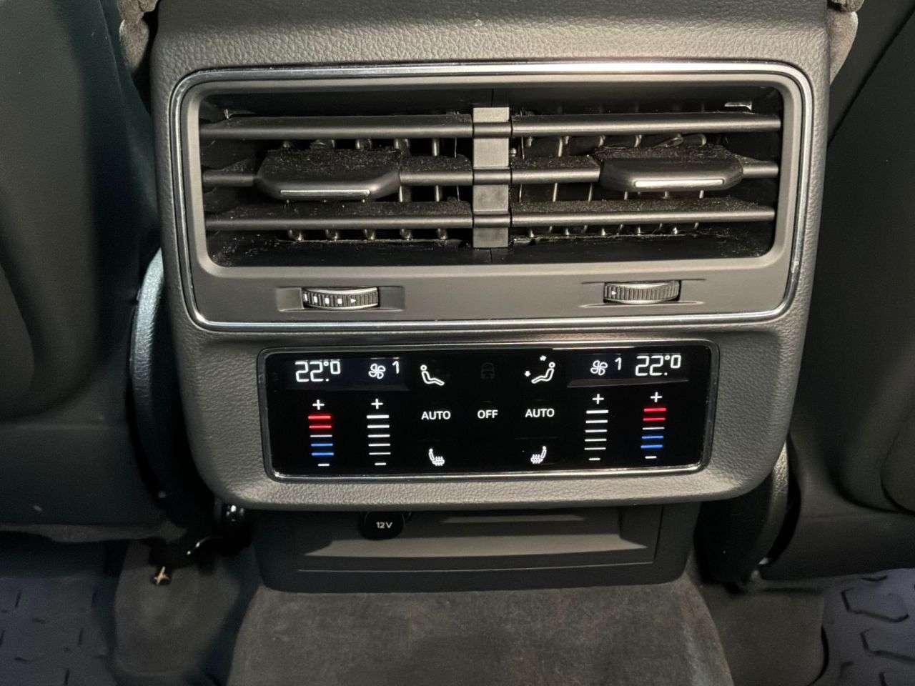 2020 AUDI RSQ8 2020 AUDI RSQ8