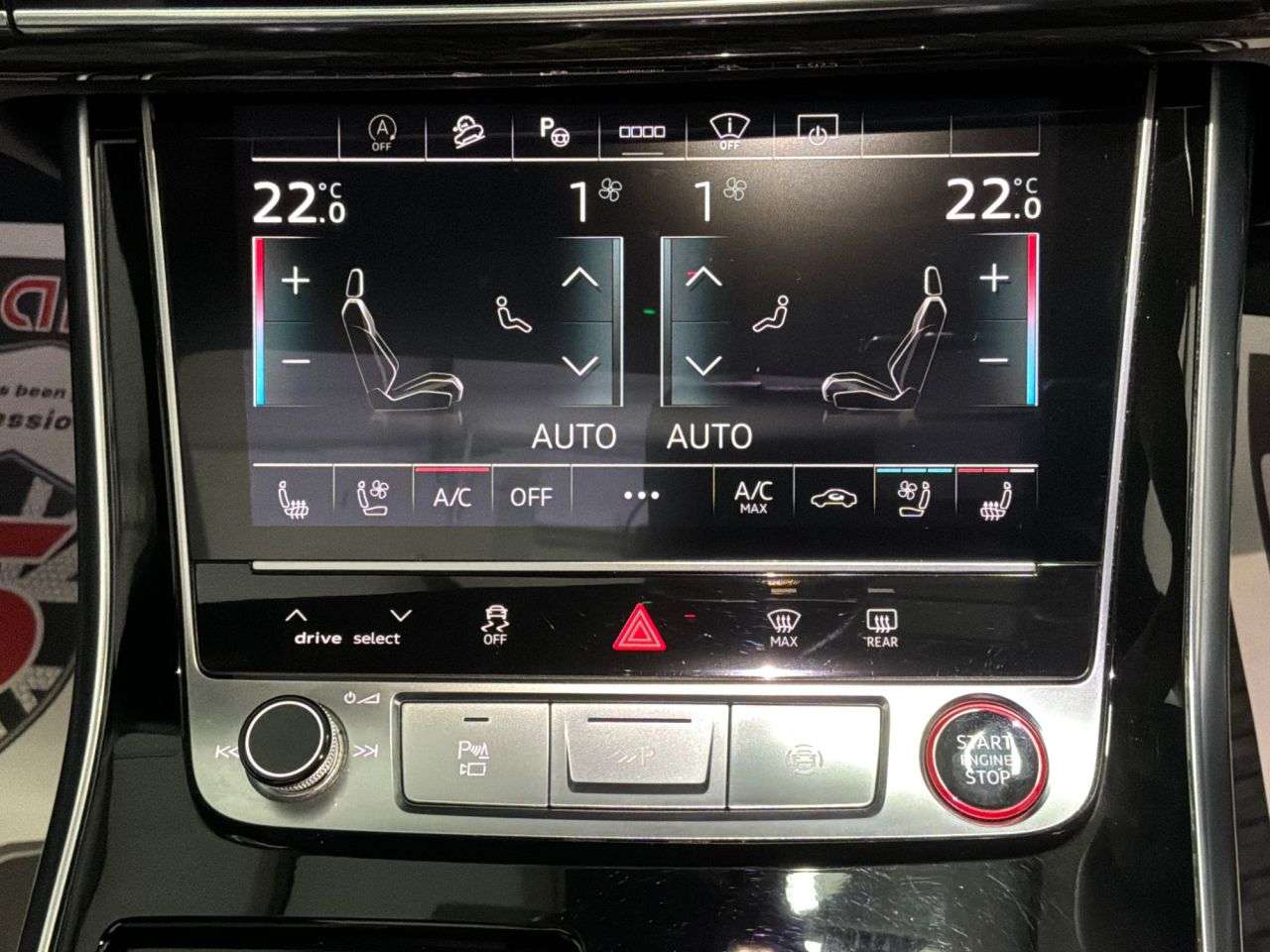 2020 AUDI RSQ8 2020 AUDI RSQ8