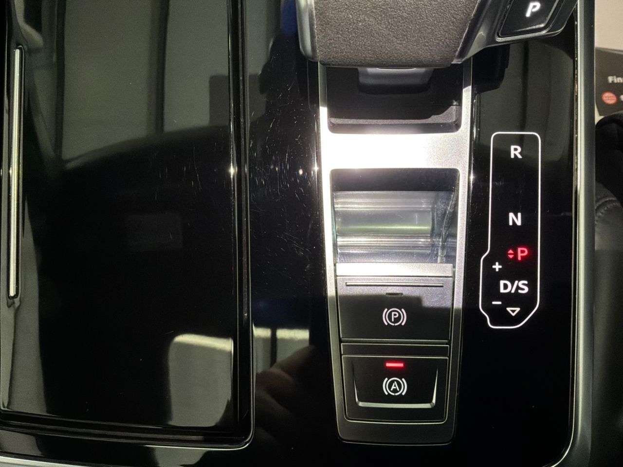 2020 AUDI RSQ8 2020 AUDI RSQ8