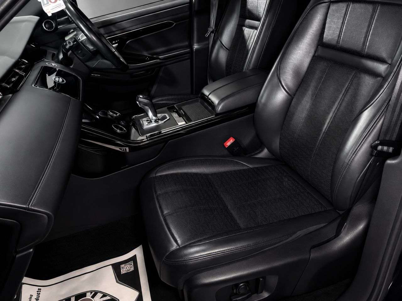 2020 LAND ROVER RANGE ROVER EVOQUE 2020 LAND ROVER RANGE ROVER EVOQUE