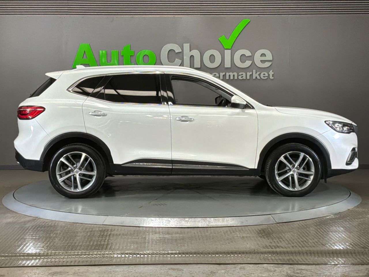 2023 MG MG HS 2023 MG MG HS