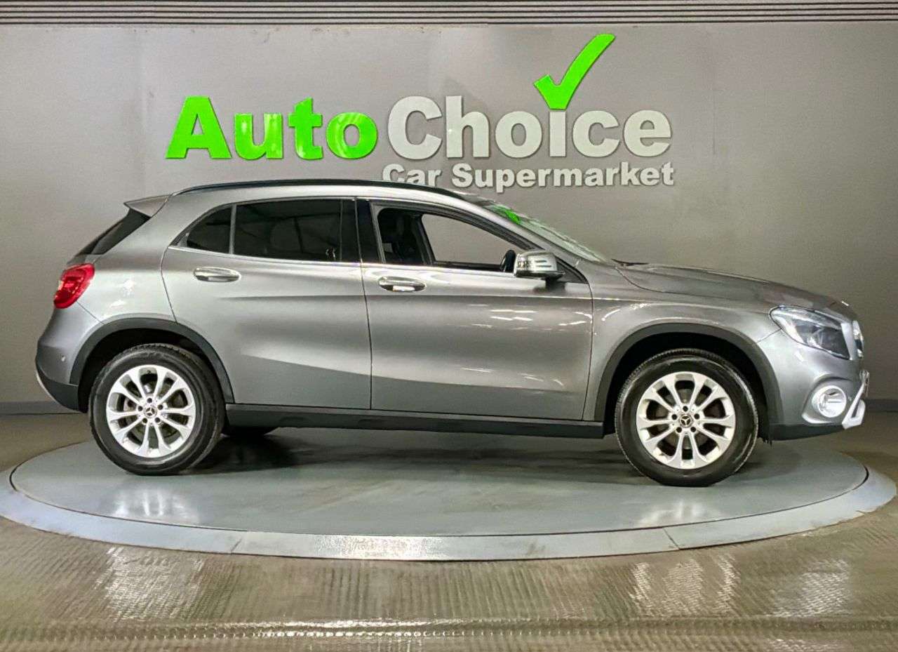 2018 MERCEDES-BENZ 180 2018 MERCEDES-BENZ 180