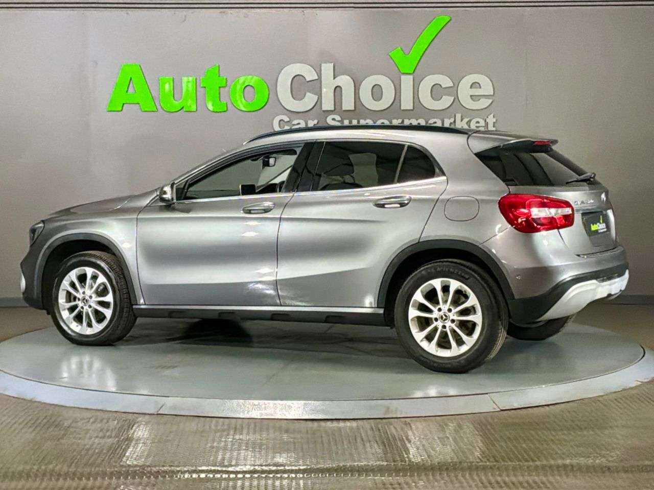 2018 MERCEDES-BENZ 180 2018 MERCEDES-BENZ 180