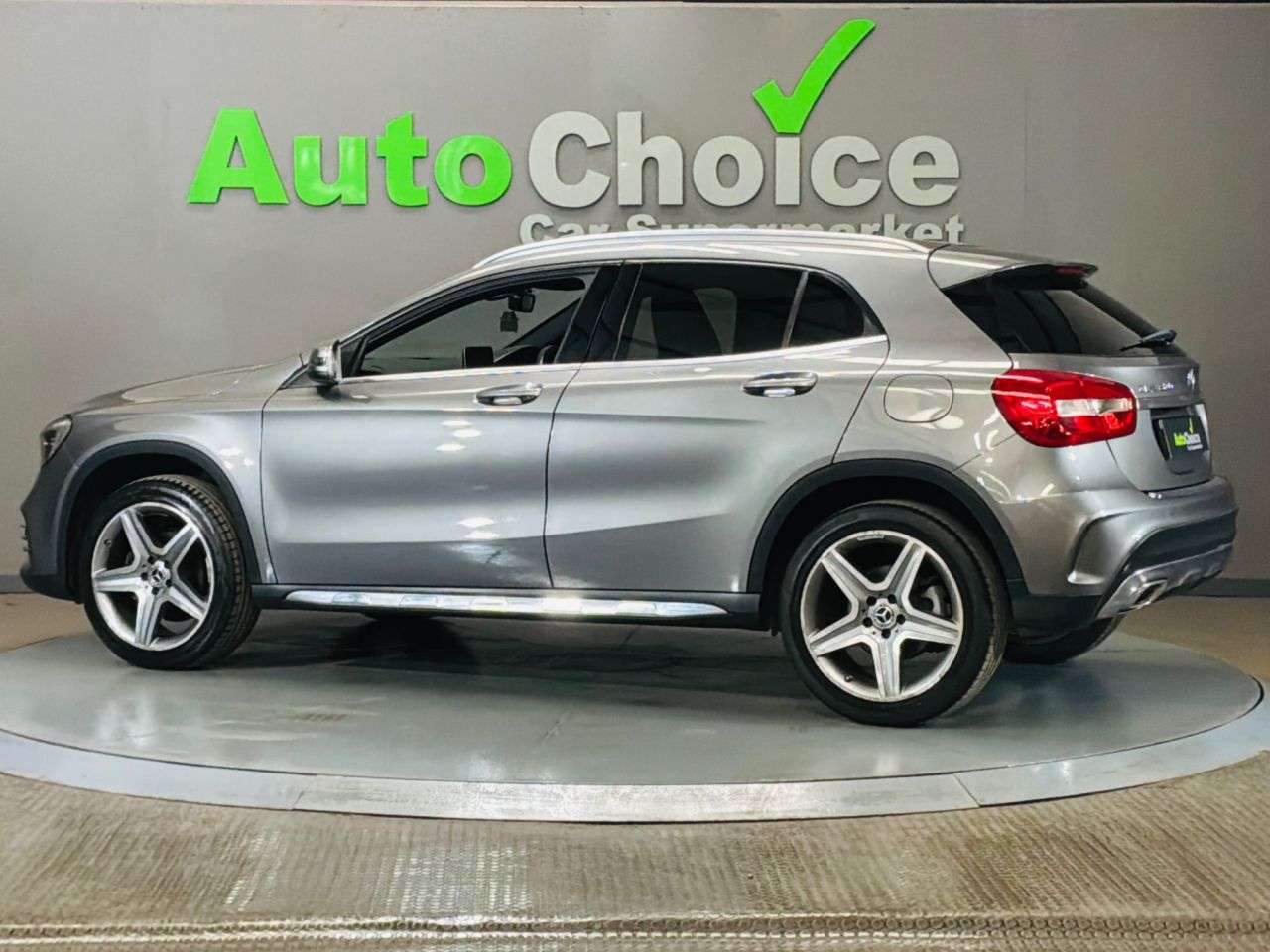 2018 MERCEDES-BENZ 180 2018 MERCEDES-BENZ 180