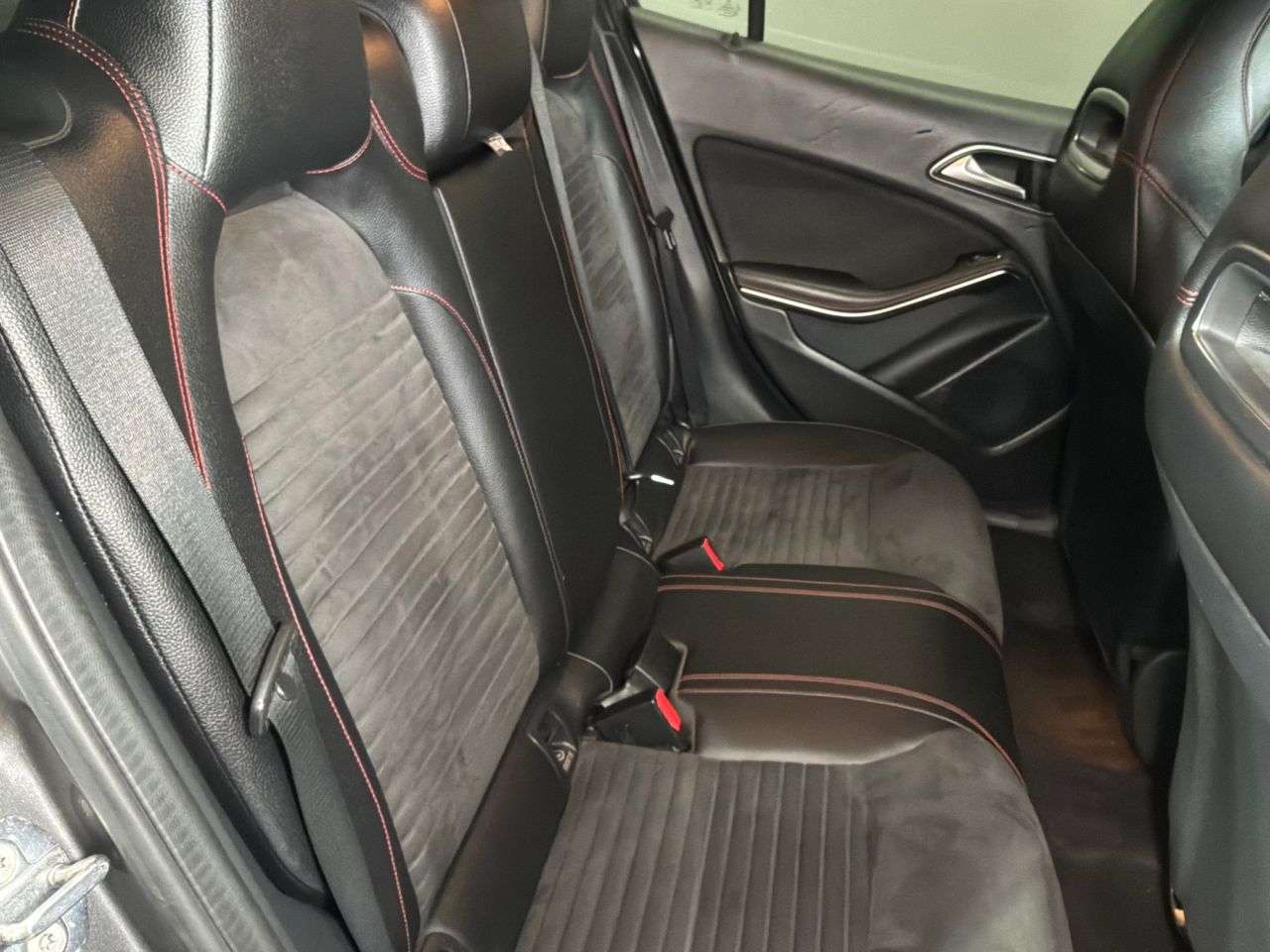 2018 MERCEDES-BENZ 180 2018 MERCEDES-BENZ 180