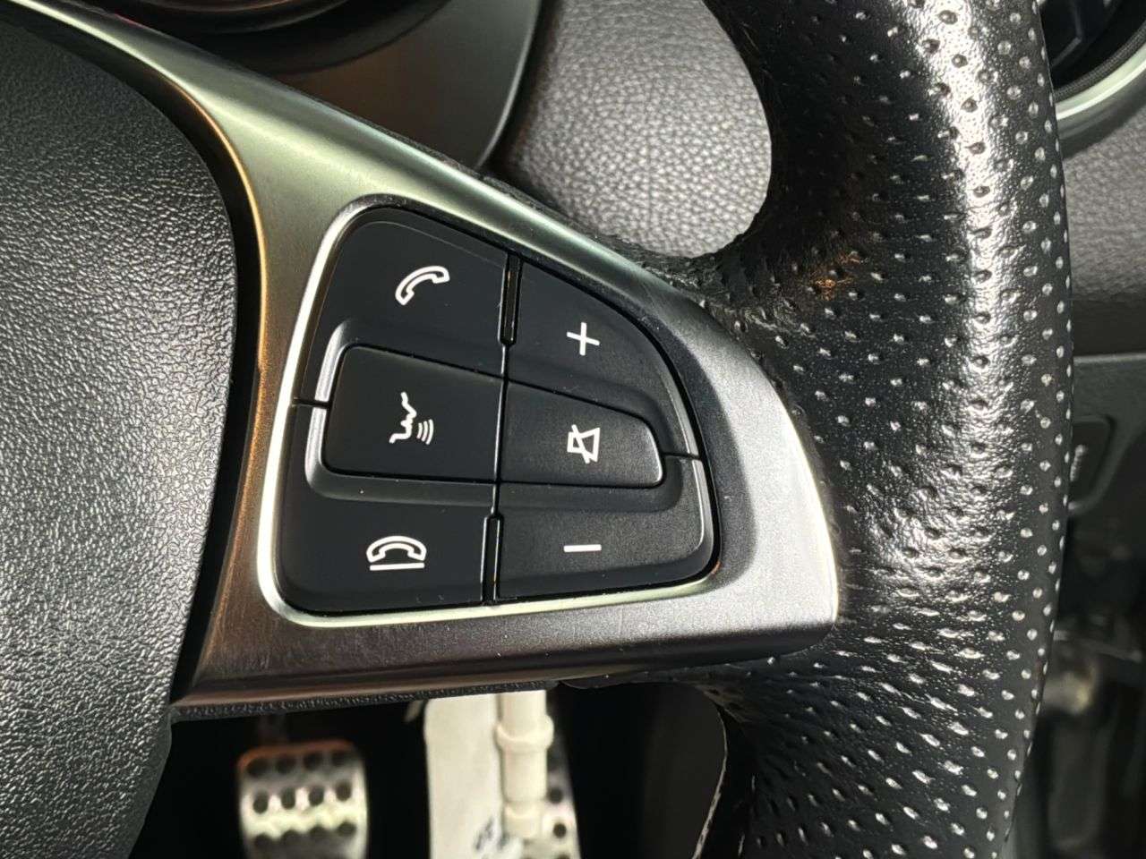 2018 MERCEDES-BENZ 180 2018 MERCEDES-BENZ 180