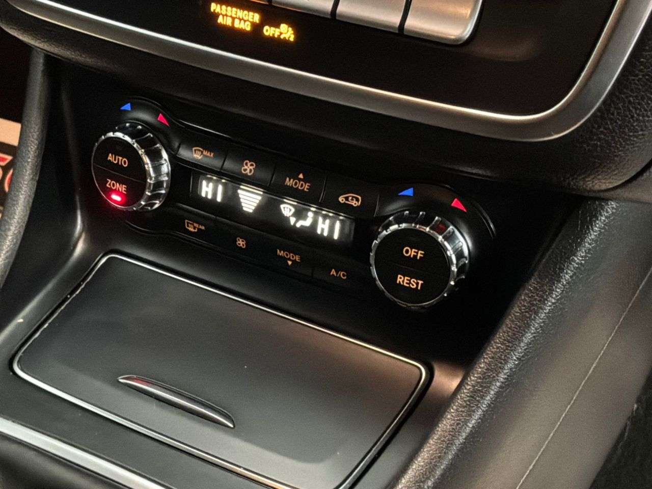 2018 MERCEDES-BENZ 180 2018 MERCEDES-BENZ 180