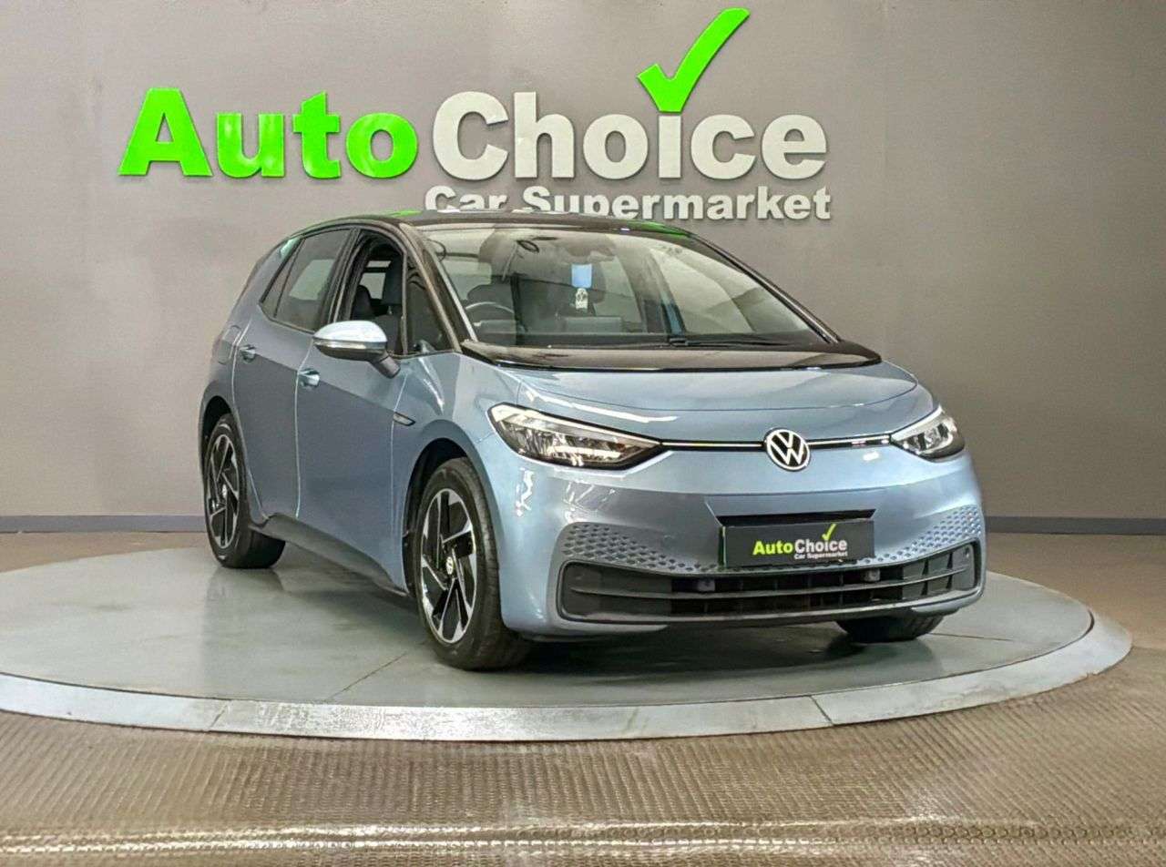 A 2023 VOLKSWAGEN ID.3 Pro Performance 58kWh Life Hatchback 5dr Electric Auto (204 ps) A 2023 VOLKSWAGEN ID.3 Pro Performance 58kWh Life Hatchback 5dr Electric Auto (204 ps)