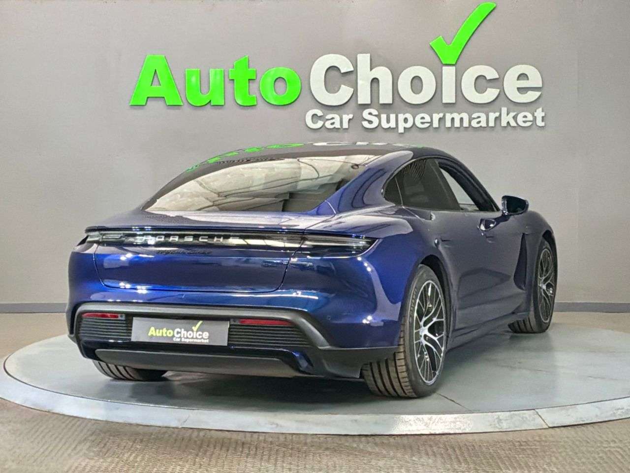 2022 PORSCHE TAYCAN 2022 PORSCHE TAYCAN